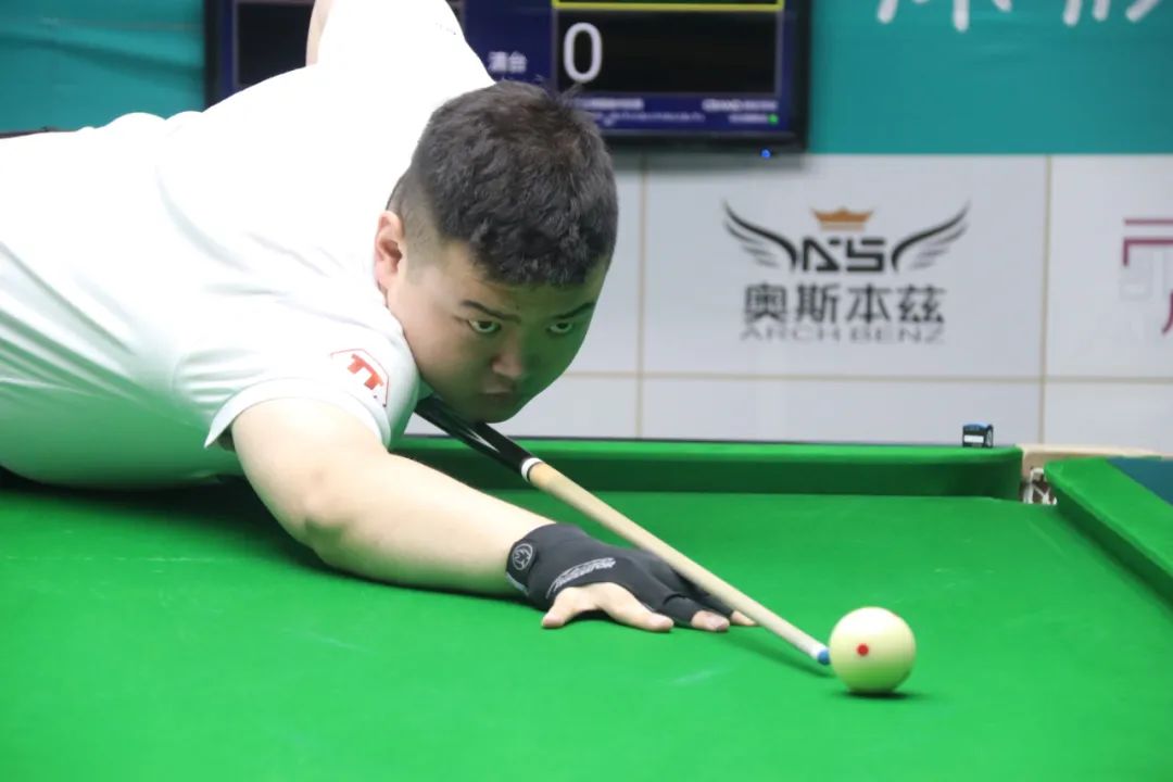 用年轻球员 用年轻球员